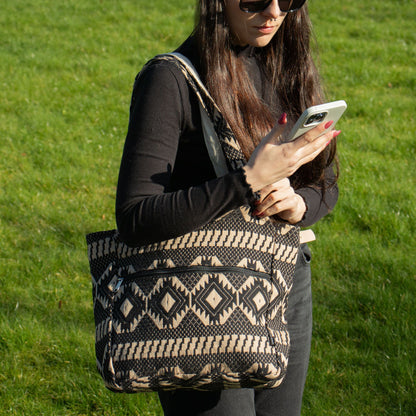 Nomad Sari Jacquard Natural Wander Muse Tasche – Atlas Nomad